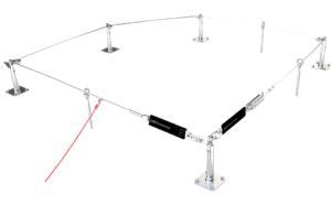 Een niet passeerbare valbeveiliging op basis van een rvs kabel.